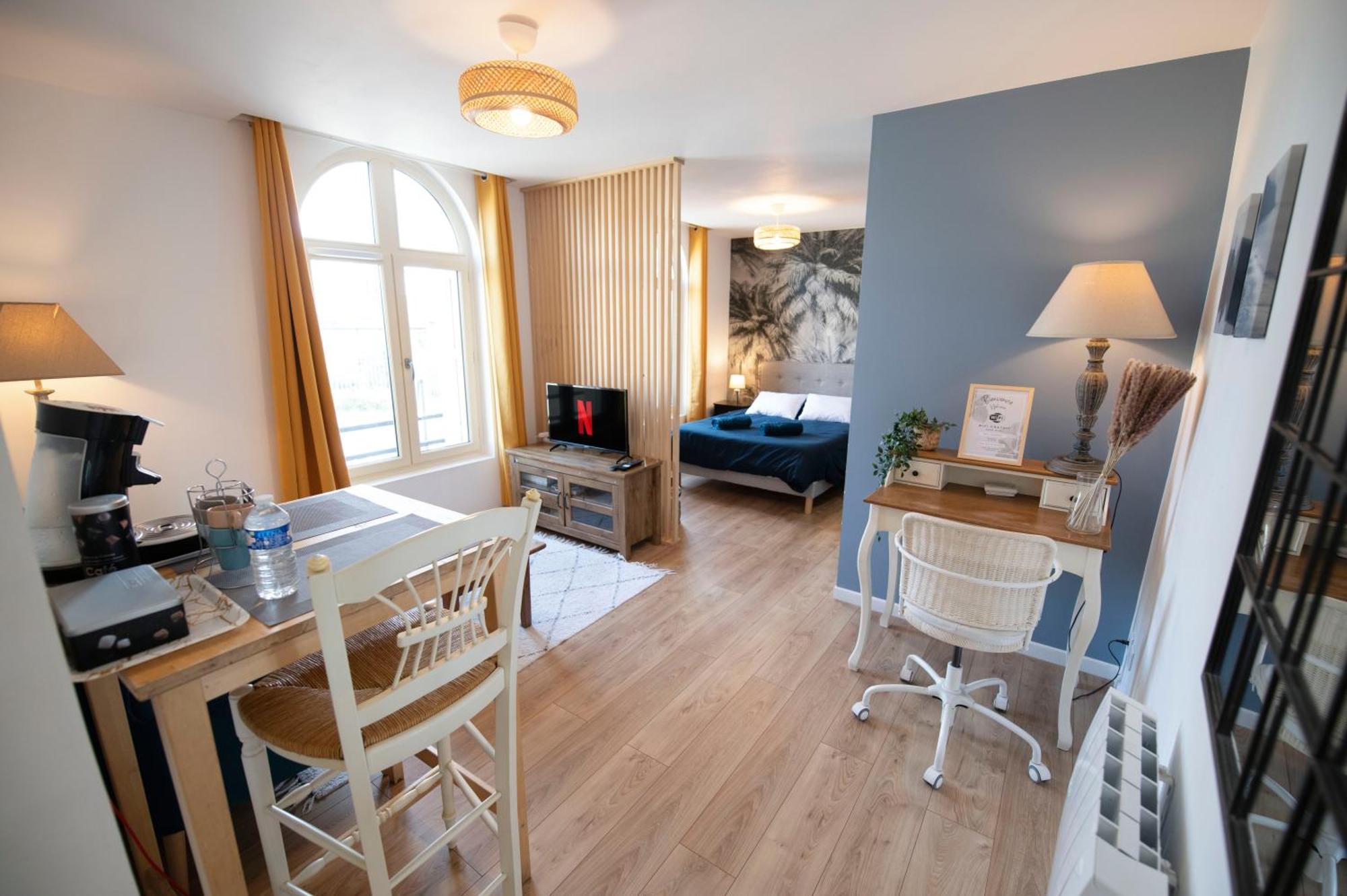 Le Cosy & Boise De Pontoise Apartment Bagian luar foto