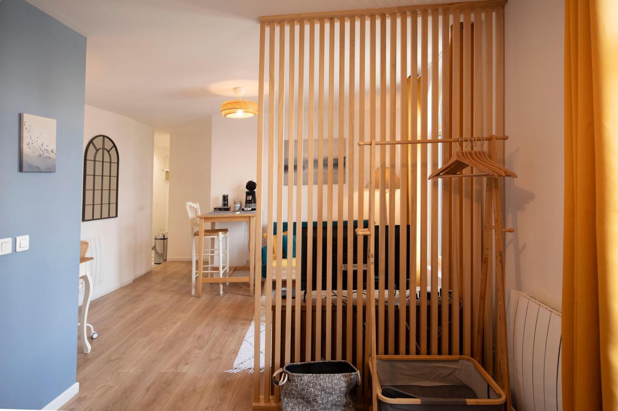 Le Cosy & Boise De Pontoise Apartment Bagian luar foto